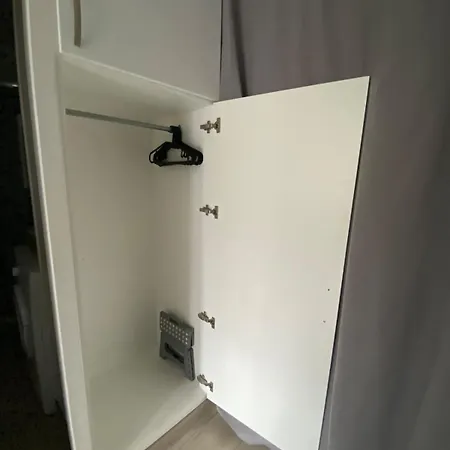 Le Petit Hameau, T2 Avec Jardin Et Parking * Жувьё