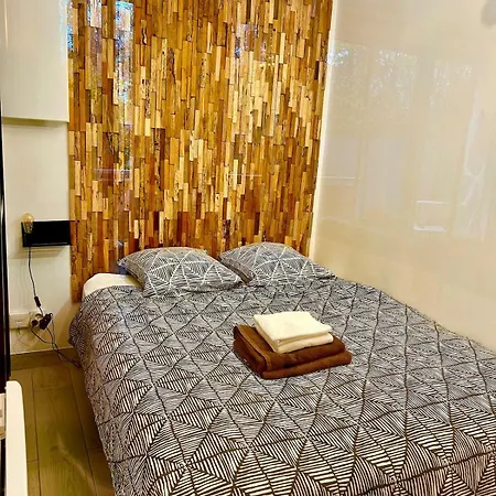 Le Petit Hameau, T2 Avec Jardin Et Parking *