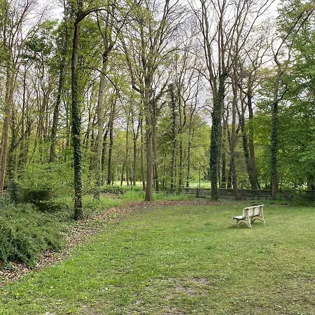 Apartment Havre De Paix Avec Jardin Et Parking A Chantilly *